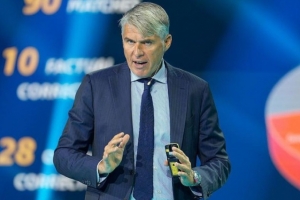 罗塞蒂谈新赛季裁判改革：回归裁判主导、精简VAR干预、尺度统一