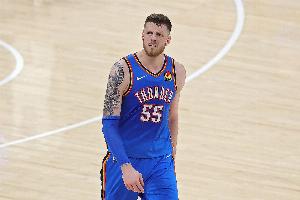 哈滕谈时隔8年重返国家队：年轻时得在NBA站稳脚跟 去证明自己